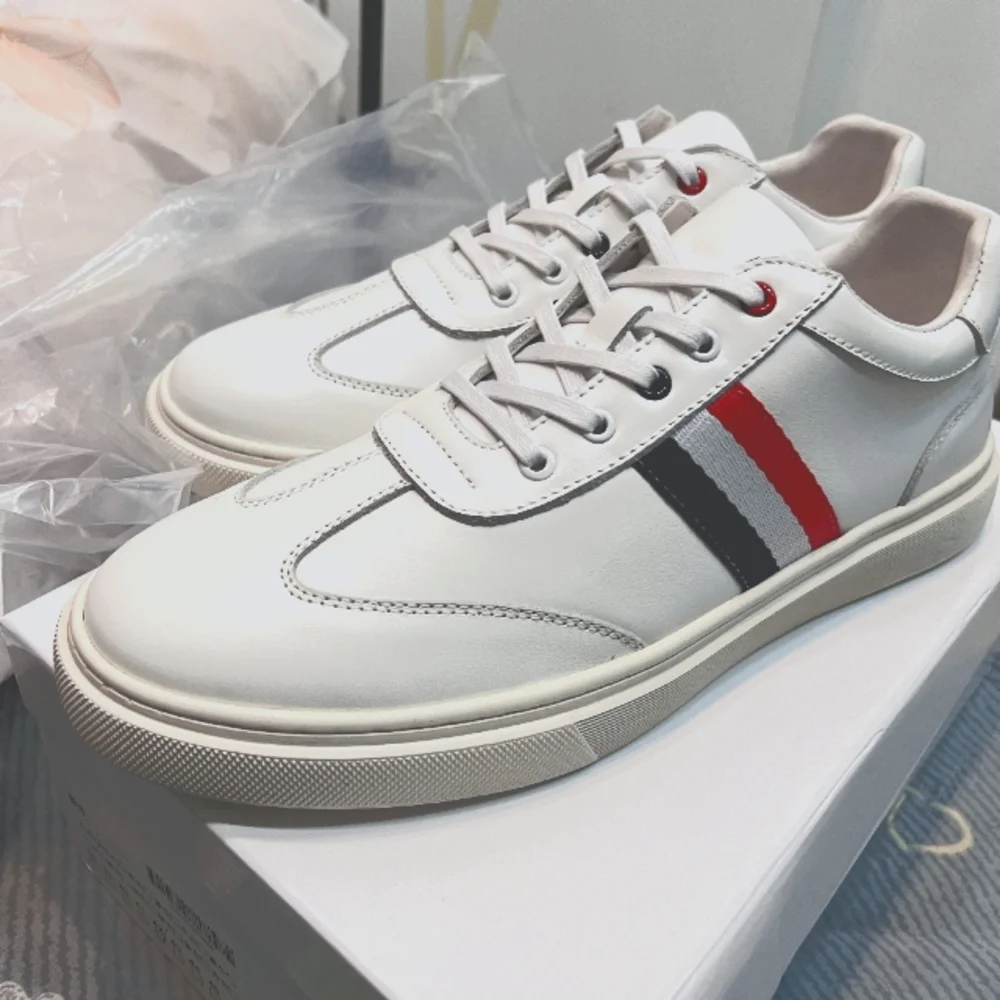 male White classic Size 42 Shoes Thom Browne - Picture 1 of 7